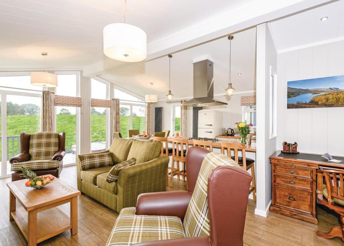 Bassenthwaite Lake Keswick Reach Lodge Retreat מראה חיצוני תמונה