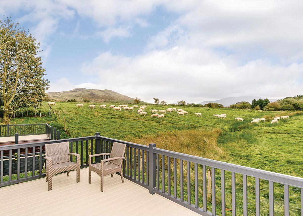 Bassenthwaite Lake Keswick Reach Lodge Retreat מראה חיצוני תמונה