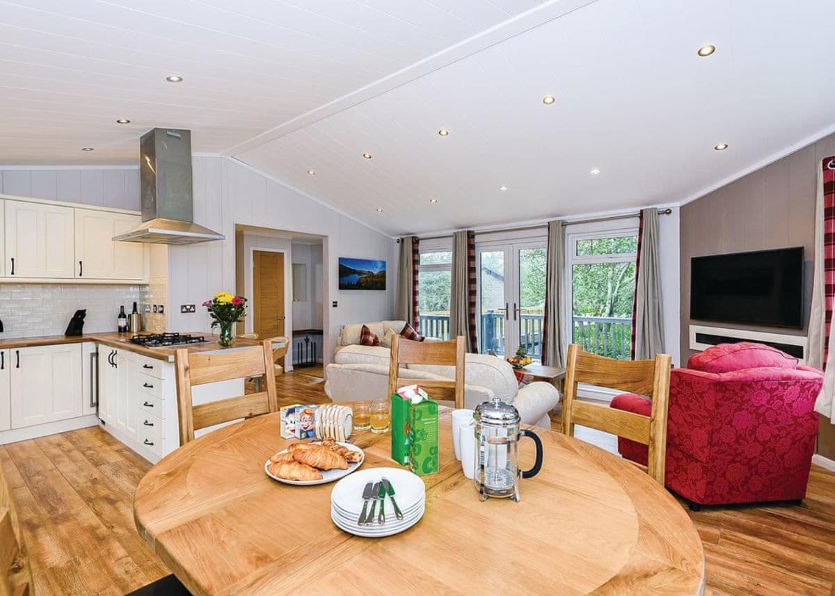 Bassenthwaite Lake Keswick Reach Lodge Retreat מראה חיצוני תמונה
