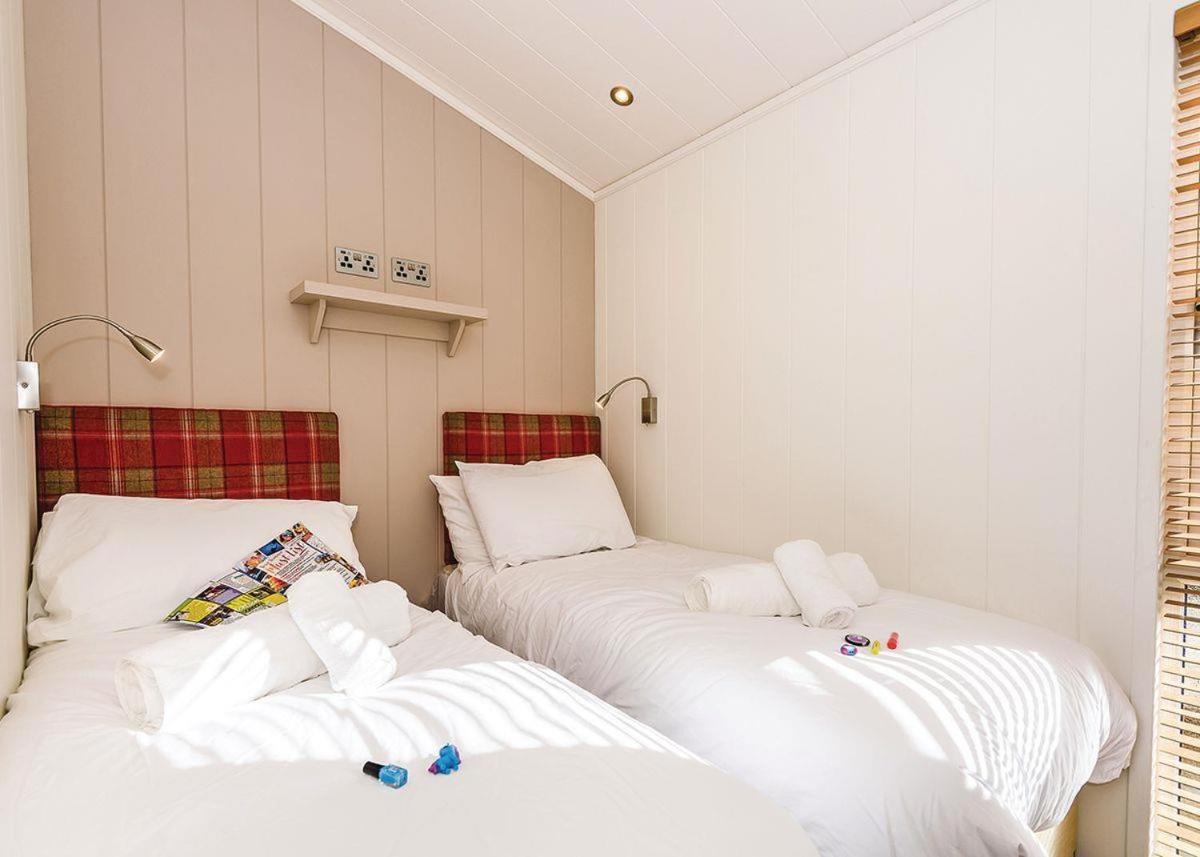 Bassenthwaite Lake Keswick Reach Lodge Retreat מראה חיצוני תמונה