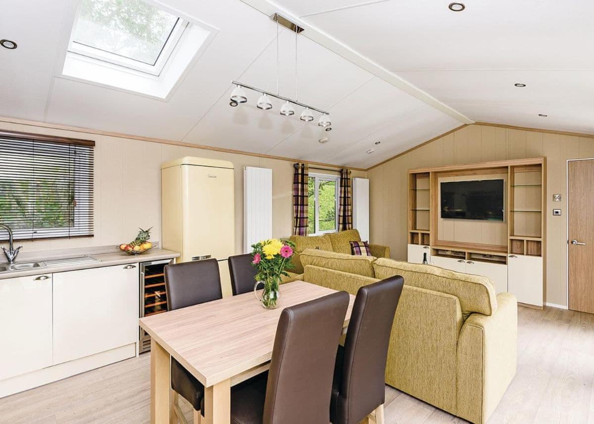 Bassenthwaite Lake Keswick Reach Lodge Retreat מראה חיצוני תמונה