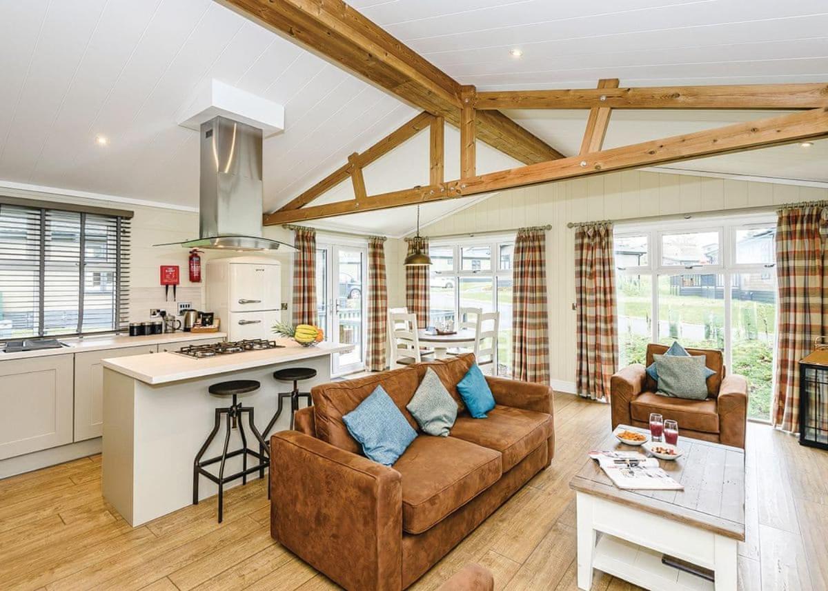 Bassenthwaite Lake Keswick Reach Lodge Retreat מראה חיצוני תמונה