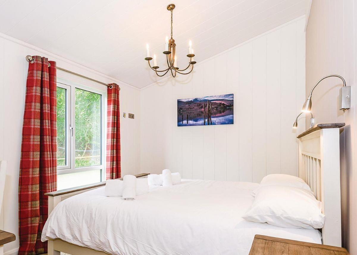 Bassenthwaite Lake Keswick Reach Lodge Retreat מראה חיצוני תמונה