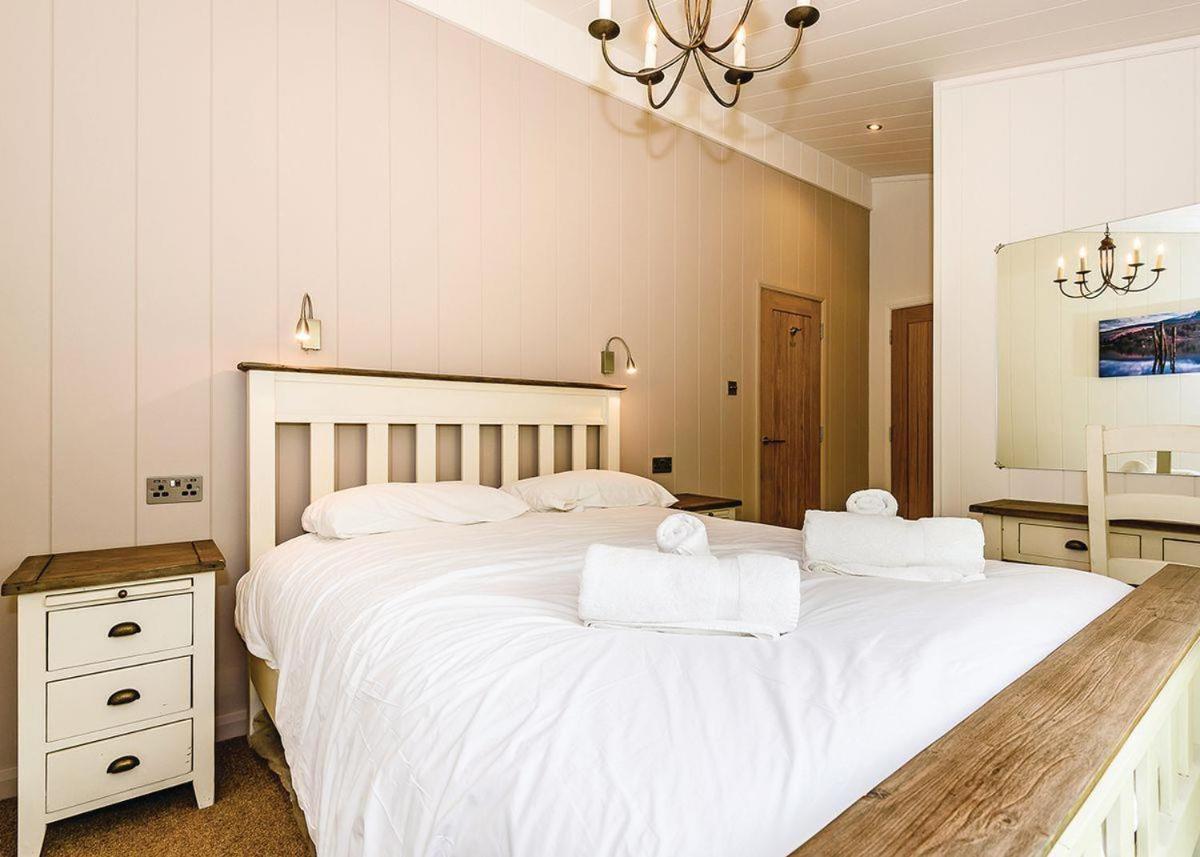 Bassenthwaite Lake Keswick Reach Lodge Retreat מראה חיצוני תמונה