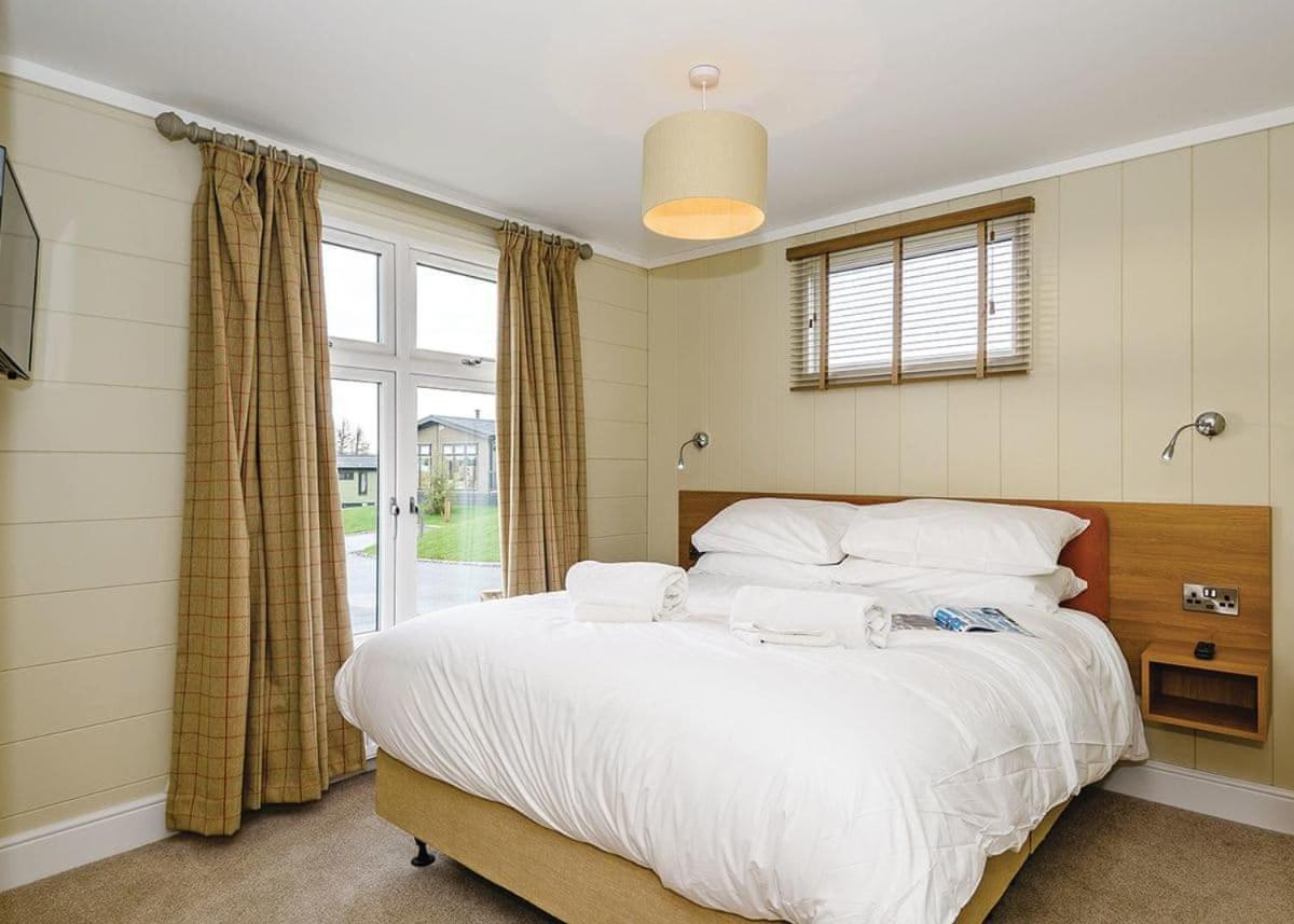 Bassenthwaite Lake Keswick Reach Lodge Retreat מראה חיצוני תמונה