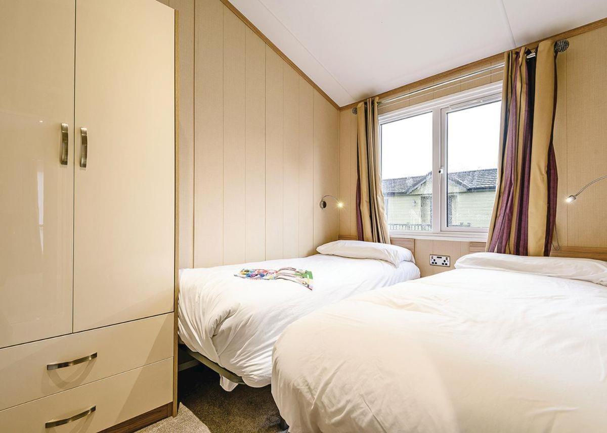 Bassenthwaite Lake Keswick Reach Lodge Retreat מראה חיצוני תמונה