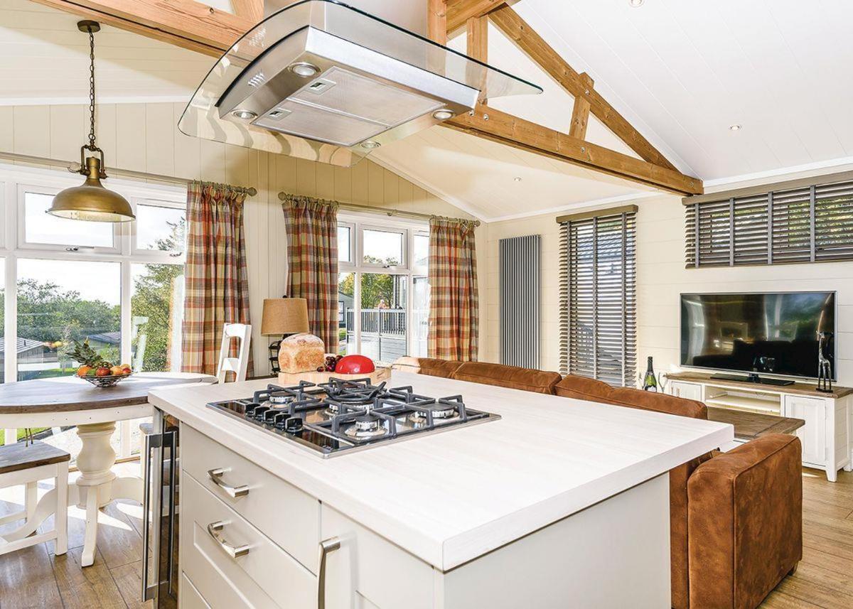 Bassenthwaite Lake Keswick Reach Lodge Retreat מראה חיצוני תמונה